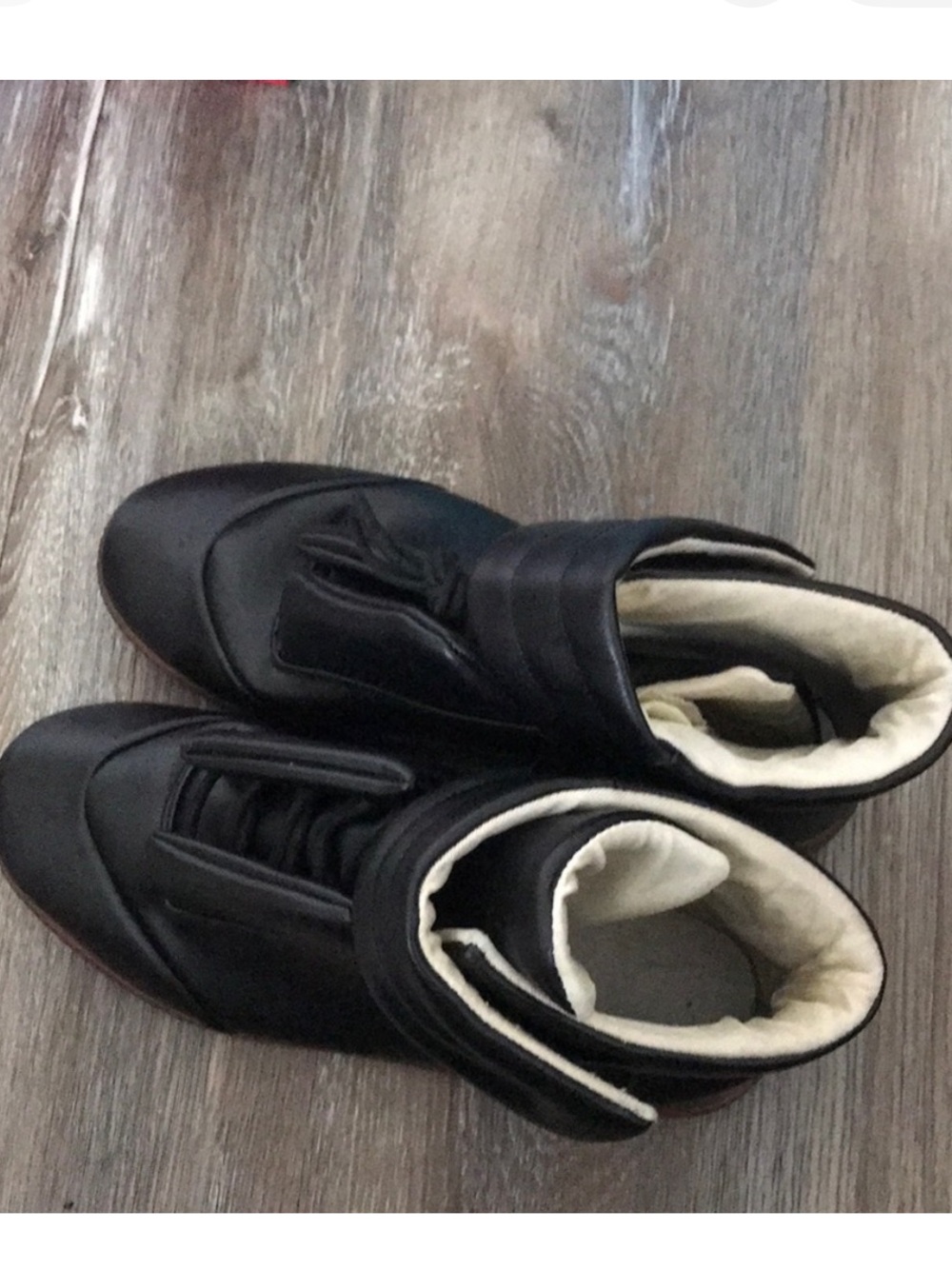 Black High-Top Fashion Sneakers
